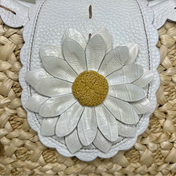 Brighton Daisy Straw Tote with Leather - Picture 2 of 13